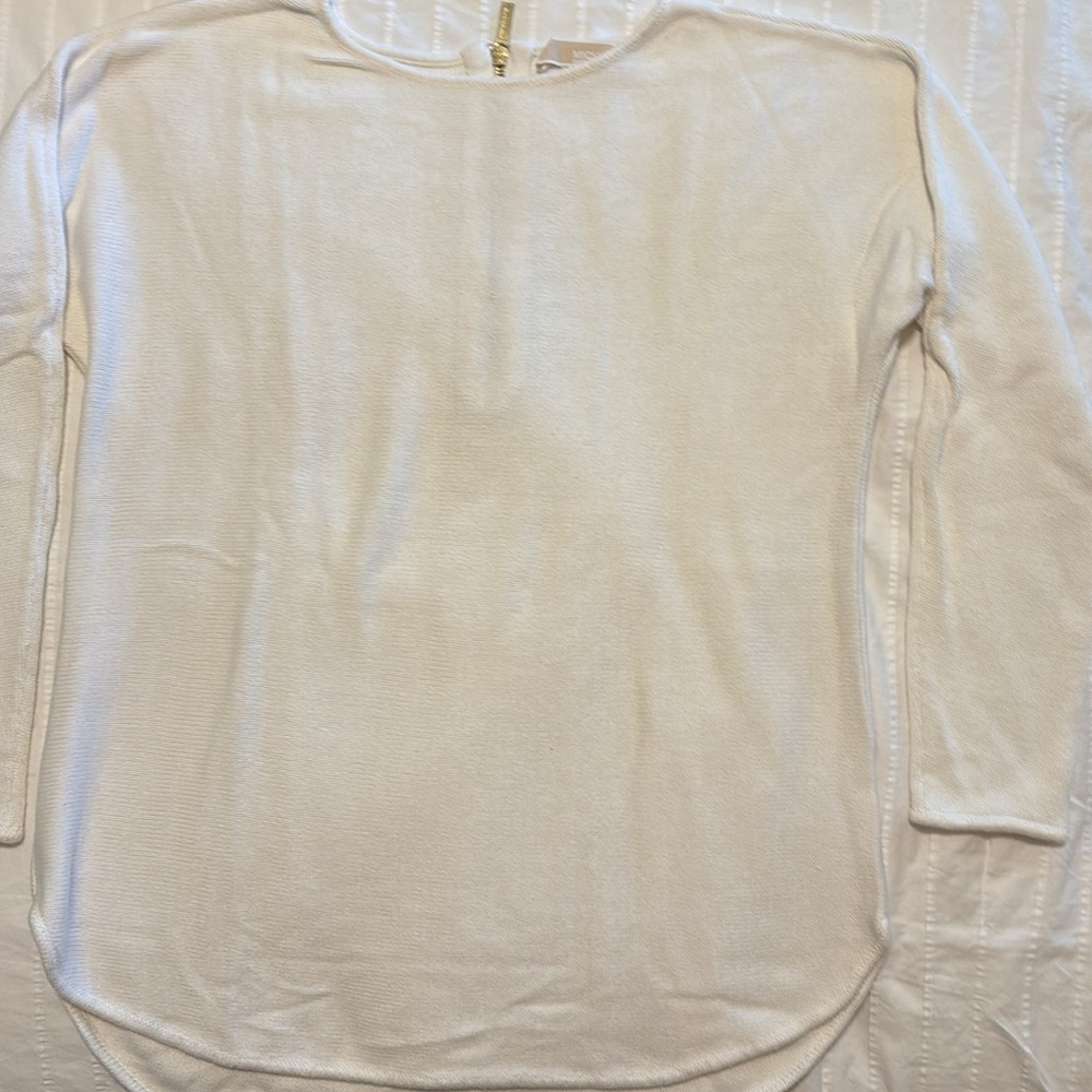 Sweater - Picture 3 of 4